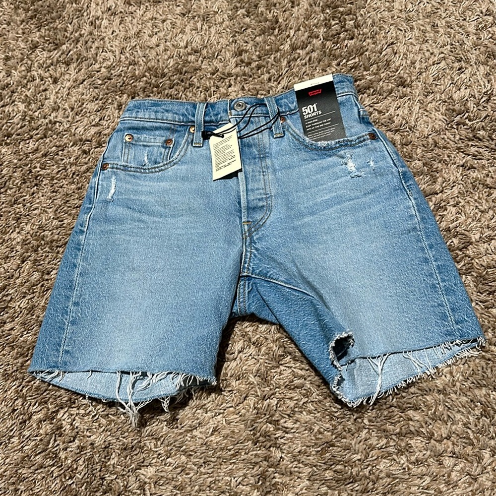 Levi’s Premium 501 Mid Thigh Women’s Shorts